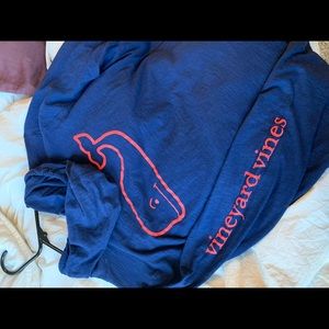 Vineyard vines sweatshirt